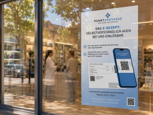 Printdesign und Informationsgestaltung für eine Apotheke – Aufsteller zum E-Rezept im Corporate Design