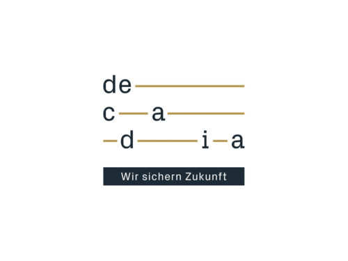 Corporate Design Refresh und Kampagnengestaltung für Decadia – Roll-up, Editorial Design und visuelle Markenkommunikation